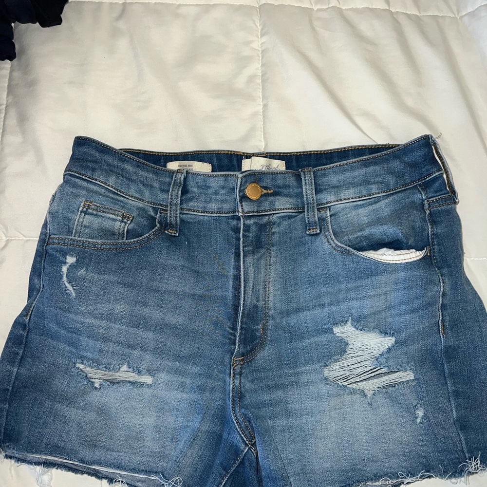 Universal Thread Midrise Denim Blue Women's Shorts